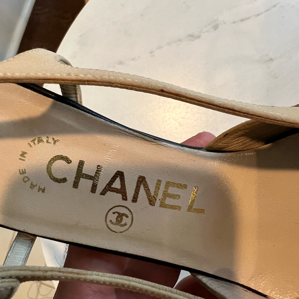 CHANEL Vintage Slingback Pump - Picture 5 of 7
